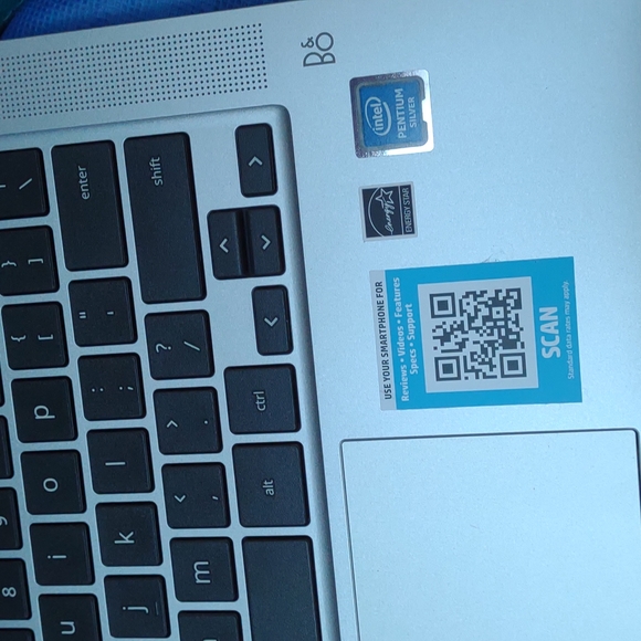 Laptop - Picture 4 of 4